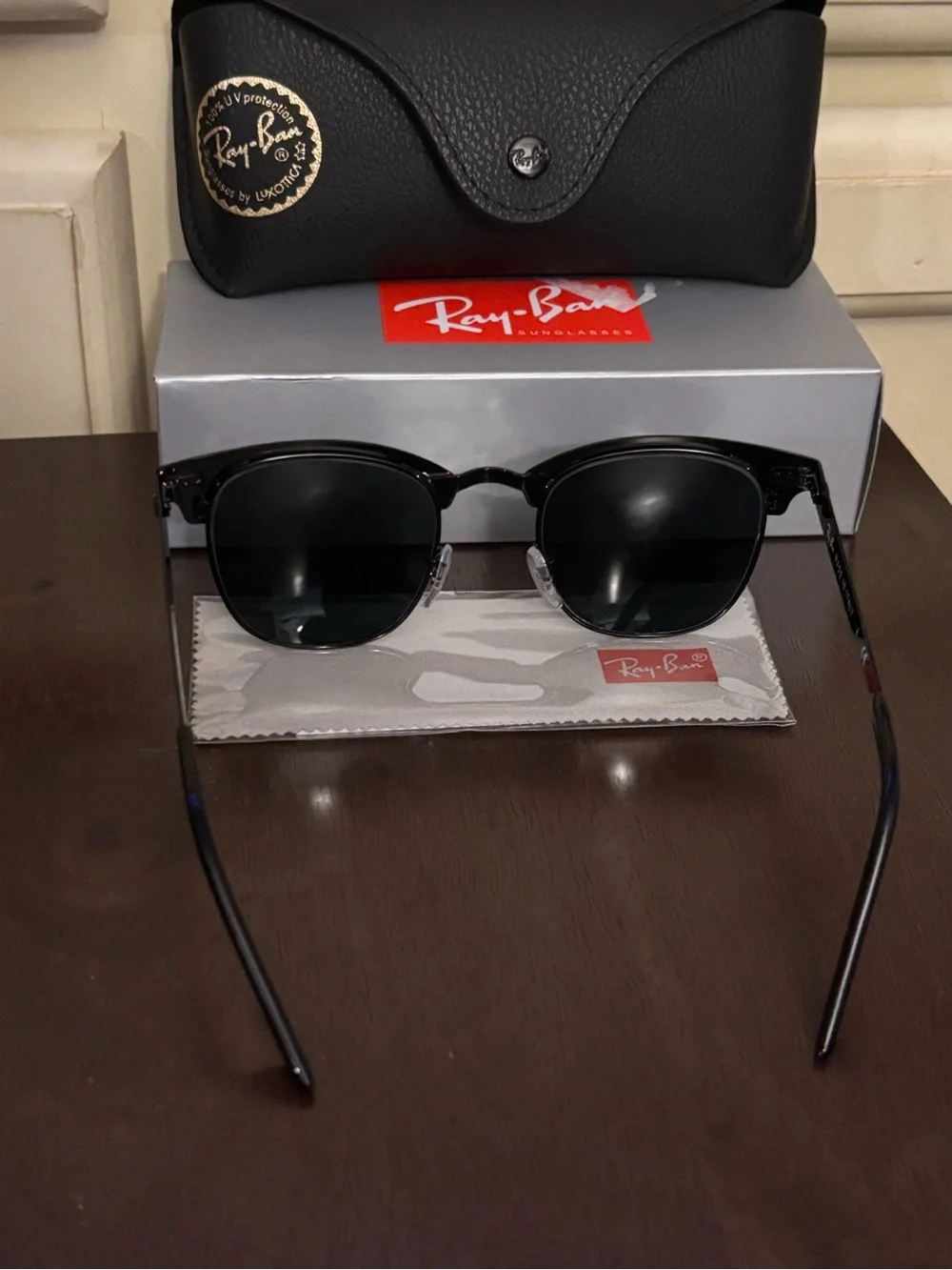 BNIB Ray-Ban RB3716 club Masters - unisex